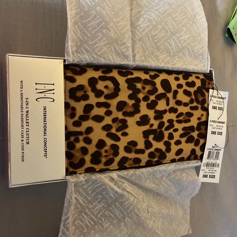 International Concepts 3-1 wallet clutch with removable passport case&coin purse